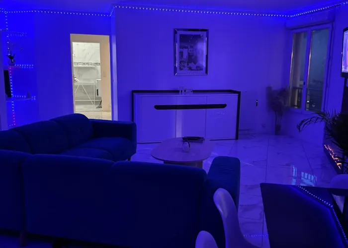 Appartement Luxueux 70M2, 2 Chambres