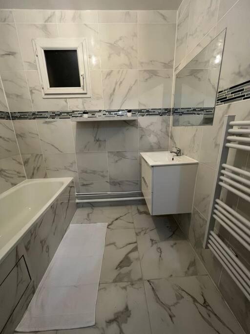 Luxueux 70m2, 2 Apartment *